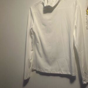 NWOT White Women's Turtleneck. Lightweight, soft & stretchy.